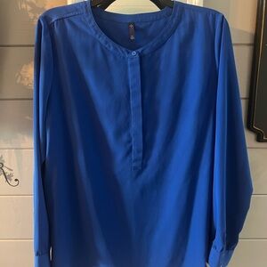 Blue Casual Button Down Shirt with Soft Fabric